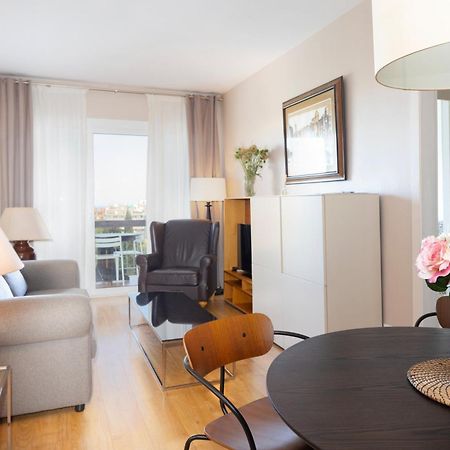 Lodging Apartments Guell Gaudi Барселона Екстериор снимка